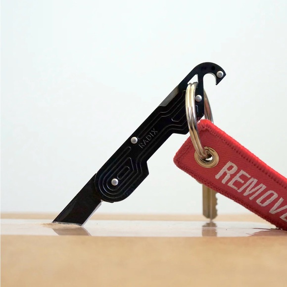 New in Box-Radix Key Blade the ultimate minimalist tool to keep on your keychain - Picture 7 of 7